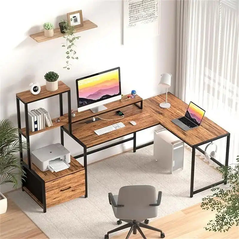 Schreibtisch mit Formdesign und Steckdosen - 18.89D x 70.07W x 29.52H